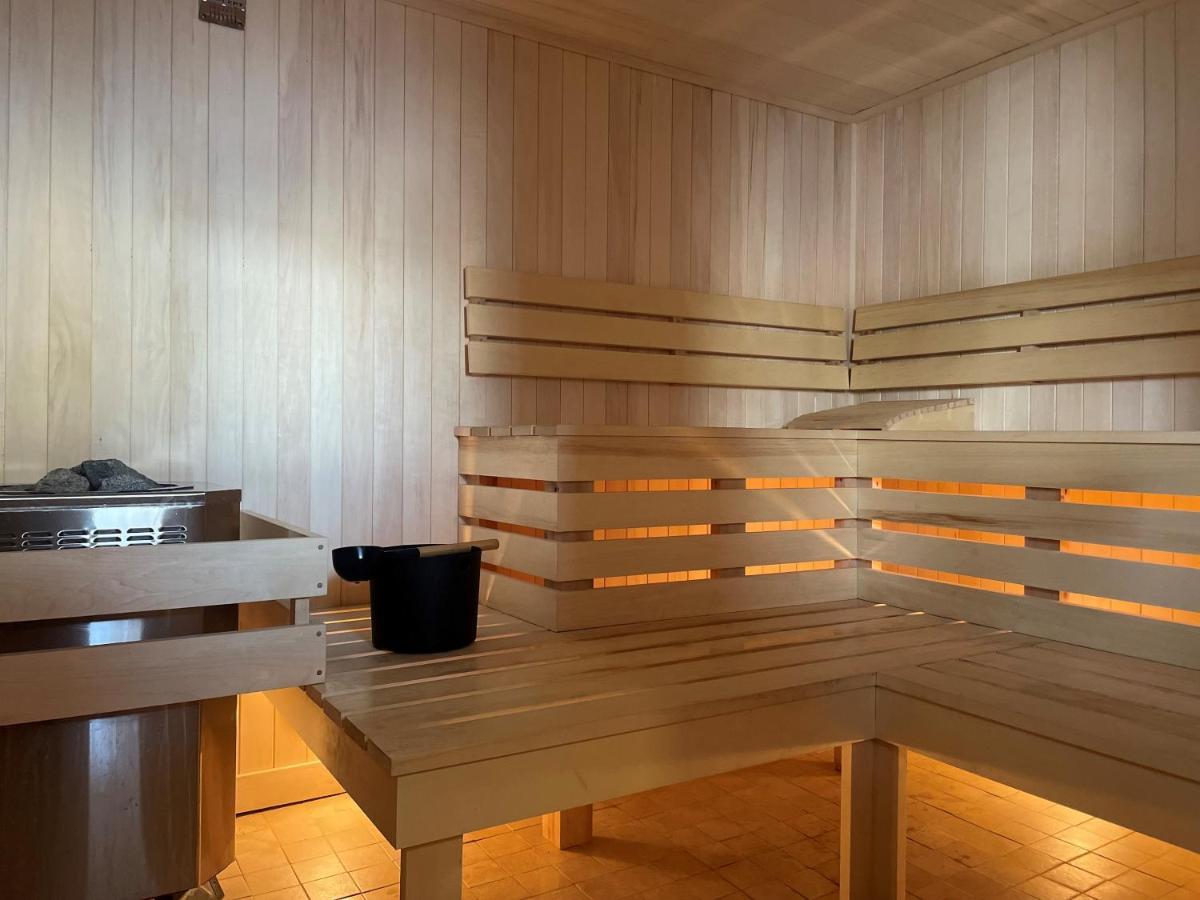 Relais St-Denis Hotel Saint-Sauveur-des-Monts Екстериор снимка