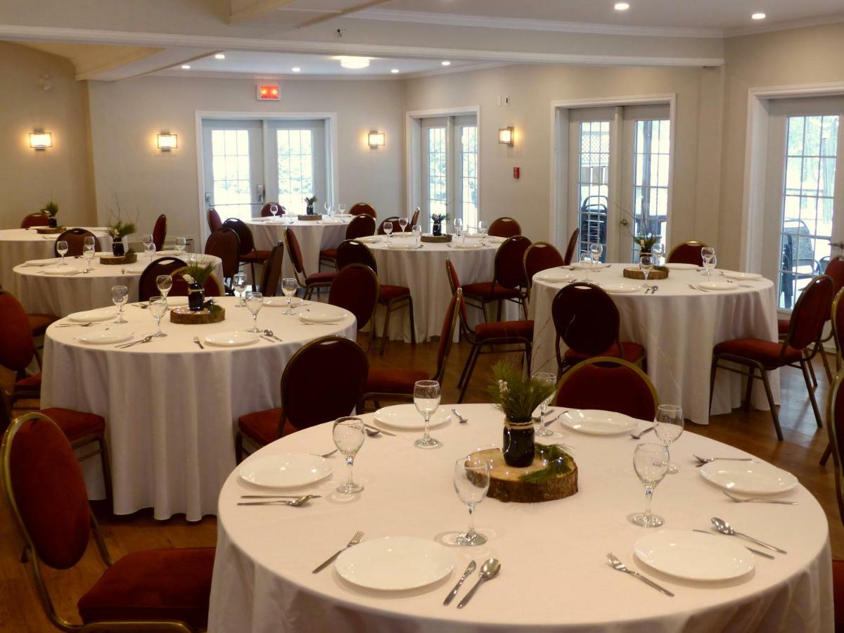 Relais St-Denis Hotel Saint-Sauveur-des-Monts Екстериор снимка